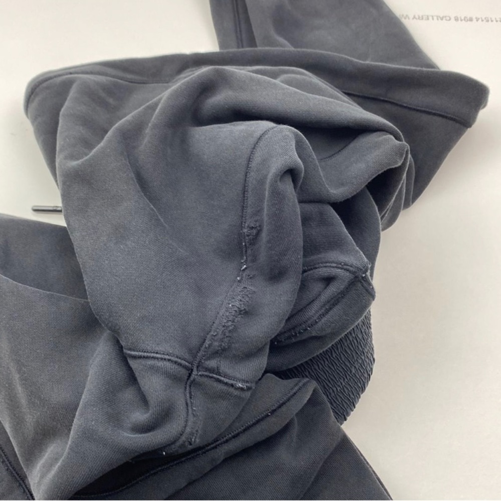 Lululemon joggers 28” size 6